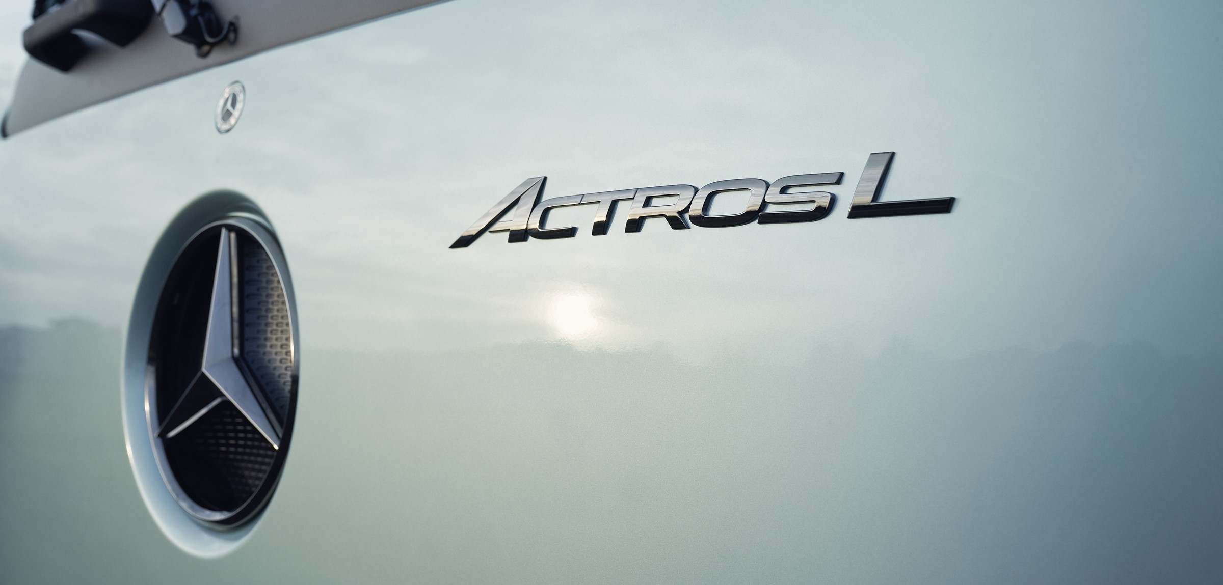 Mercedes Benz - Trucks you can trust